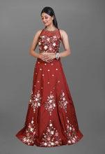 Load image into Gallery viewer, Lehenga in Silk Fabric With Intricate Work and a Heavy Blouse
