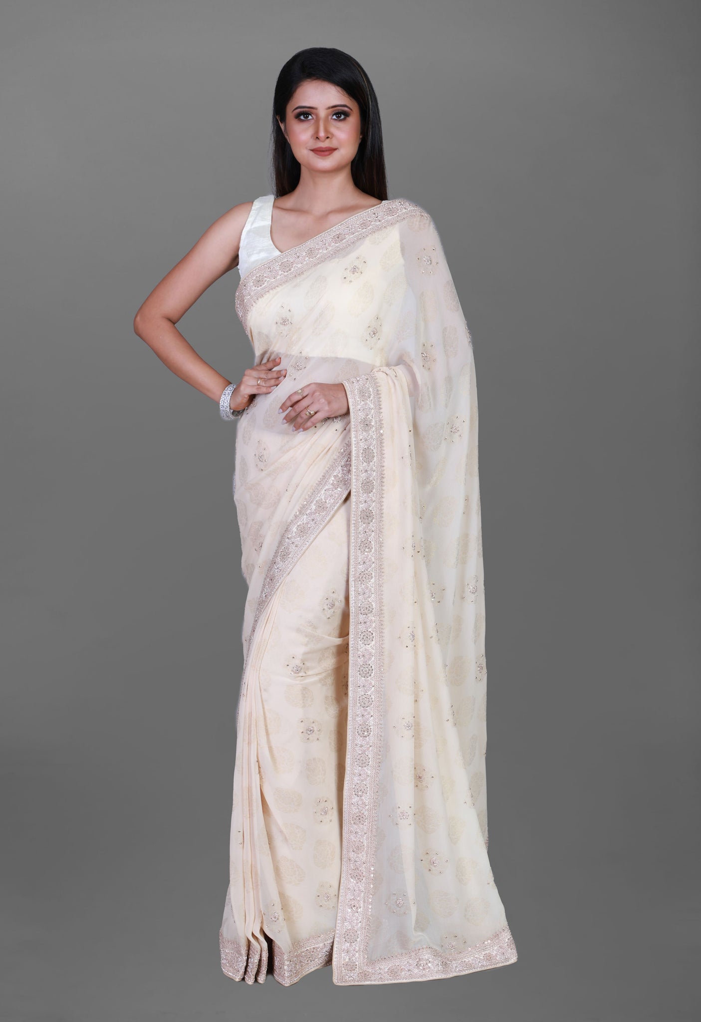 RE - Delightful Grey Colored Barfi Silk Plain Saree - Sarees - Indian